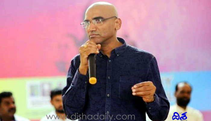 కళాశాలకిచ్చిన భూమినీ వదల్లేదు ఈ కబ్జాకోర్లు : RSP