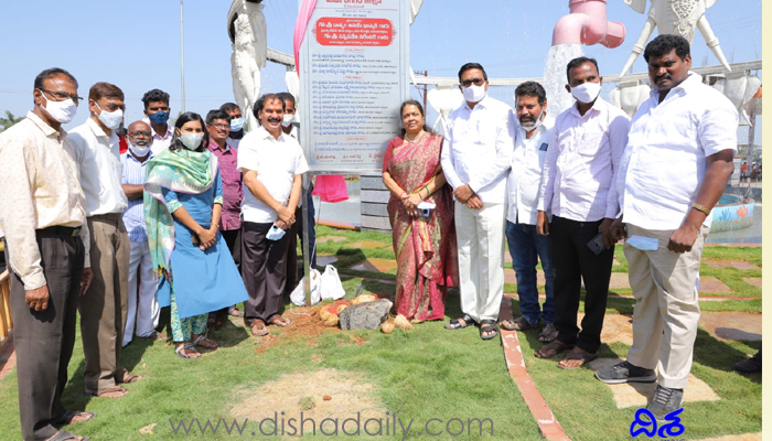 మిషన్ భగీరథ ఫౌంటెన్‌ను ప్రారంభించిన ప్రభుత్వ చీఫ్ విప్