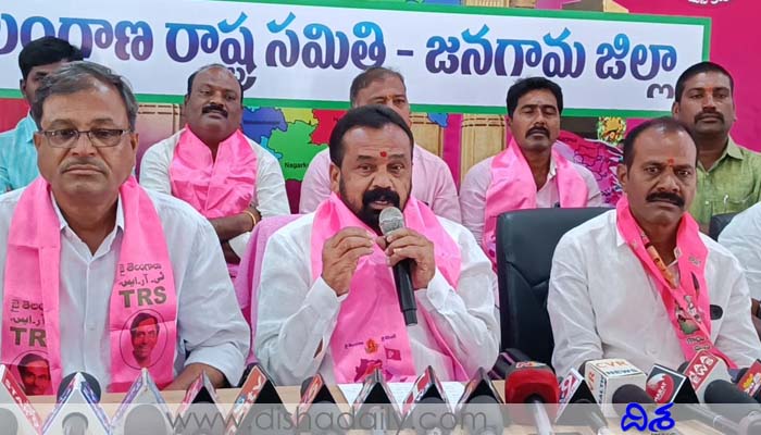 బీజేపీ నేతలు చిల్లర రాజకీయాలు మానుకోవాలి