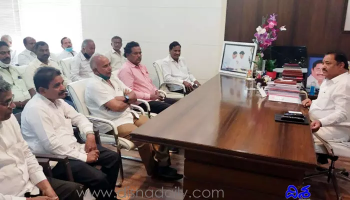 త్వరలో మడికొండలో కాకతీయ టెక్స్ టైల్ పార్కు