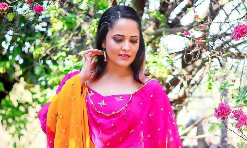 Anasuya Bharadwaj Beautiful Photoshoot Stills From Jabardasth show