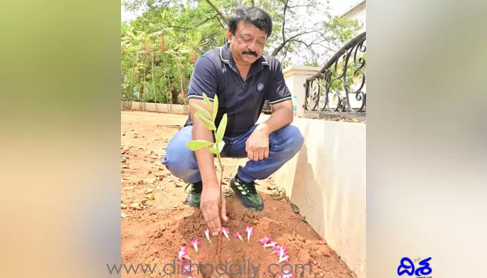 ఇది నేను కాదంటూ ఆర్జీవీ ట్వీట్.. ఆ పోస్టు వైరల్