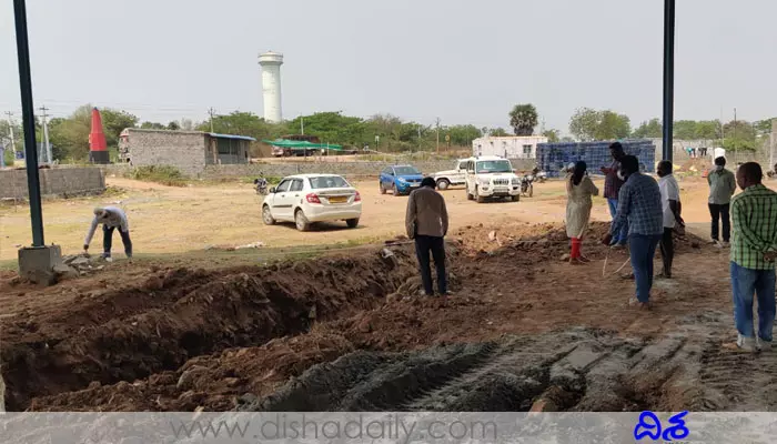 దిశ కథనానికి స్పందన.. ఆక్రమణపై కలెక్టర్ సీరియస్