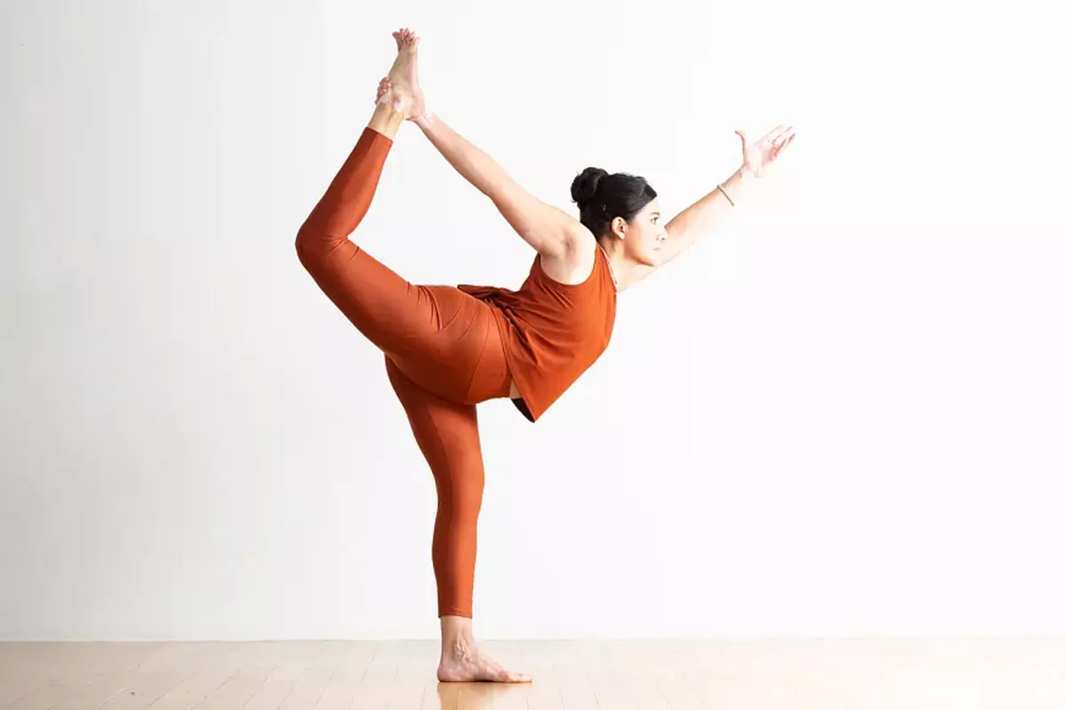 How to do Natarajasana Yoga and benefits