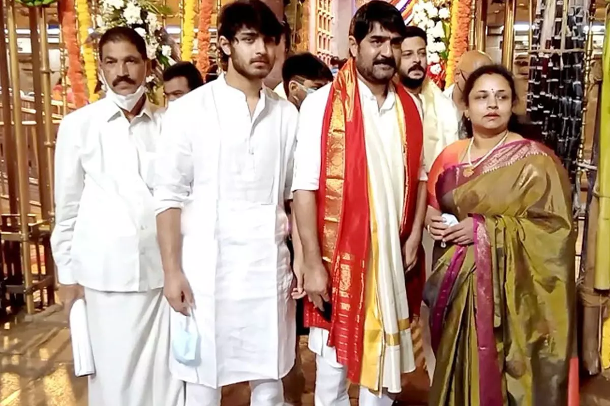 Hero Srikanths Family Visit Tirumala Temple