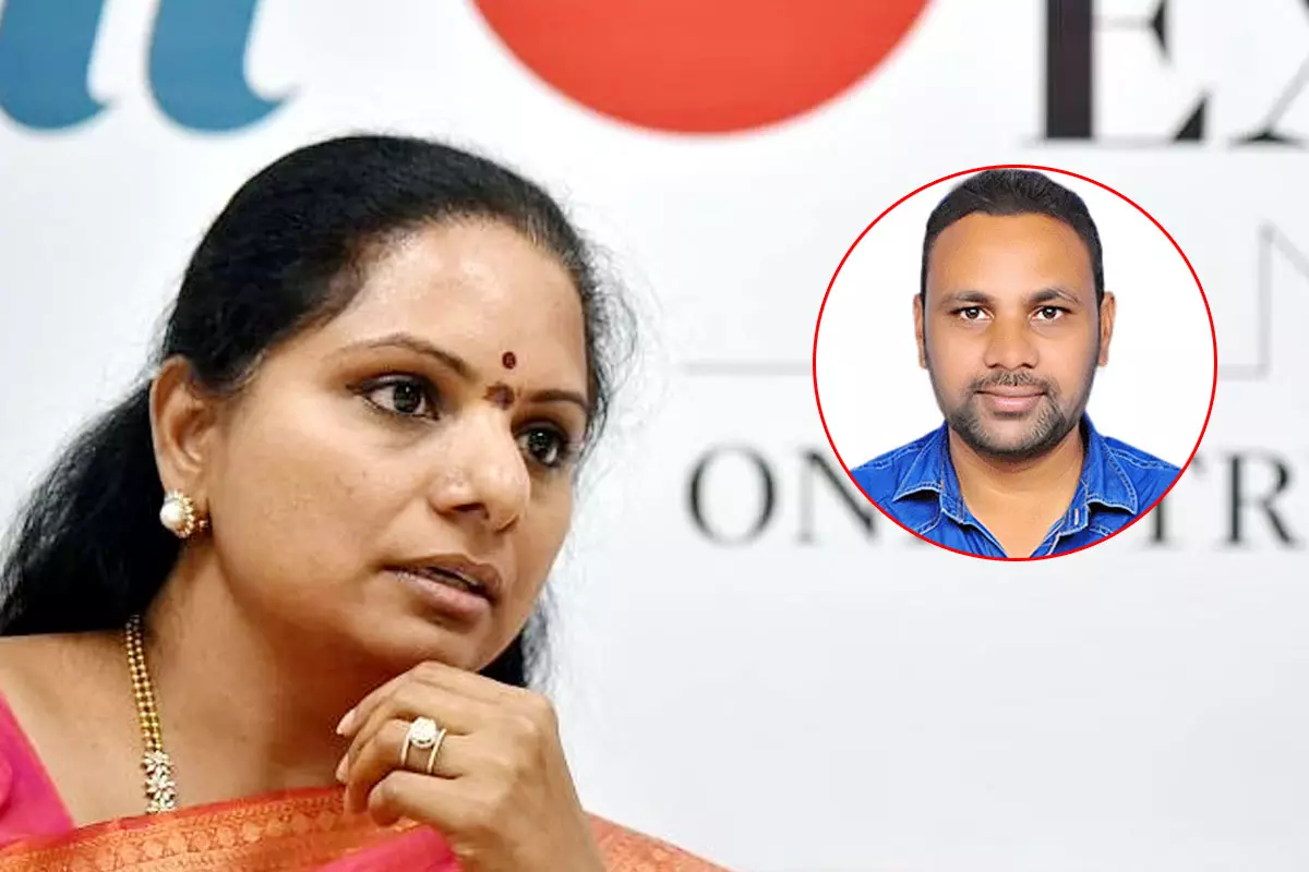 MLC Kavitha Expresses Condolences Reporter Zameer death