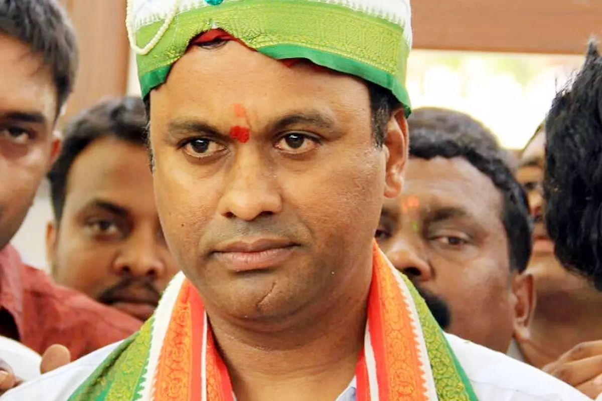 Congress MLA Komatireddy Rajgopal Reddy is to join BJP