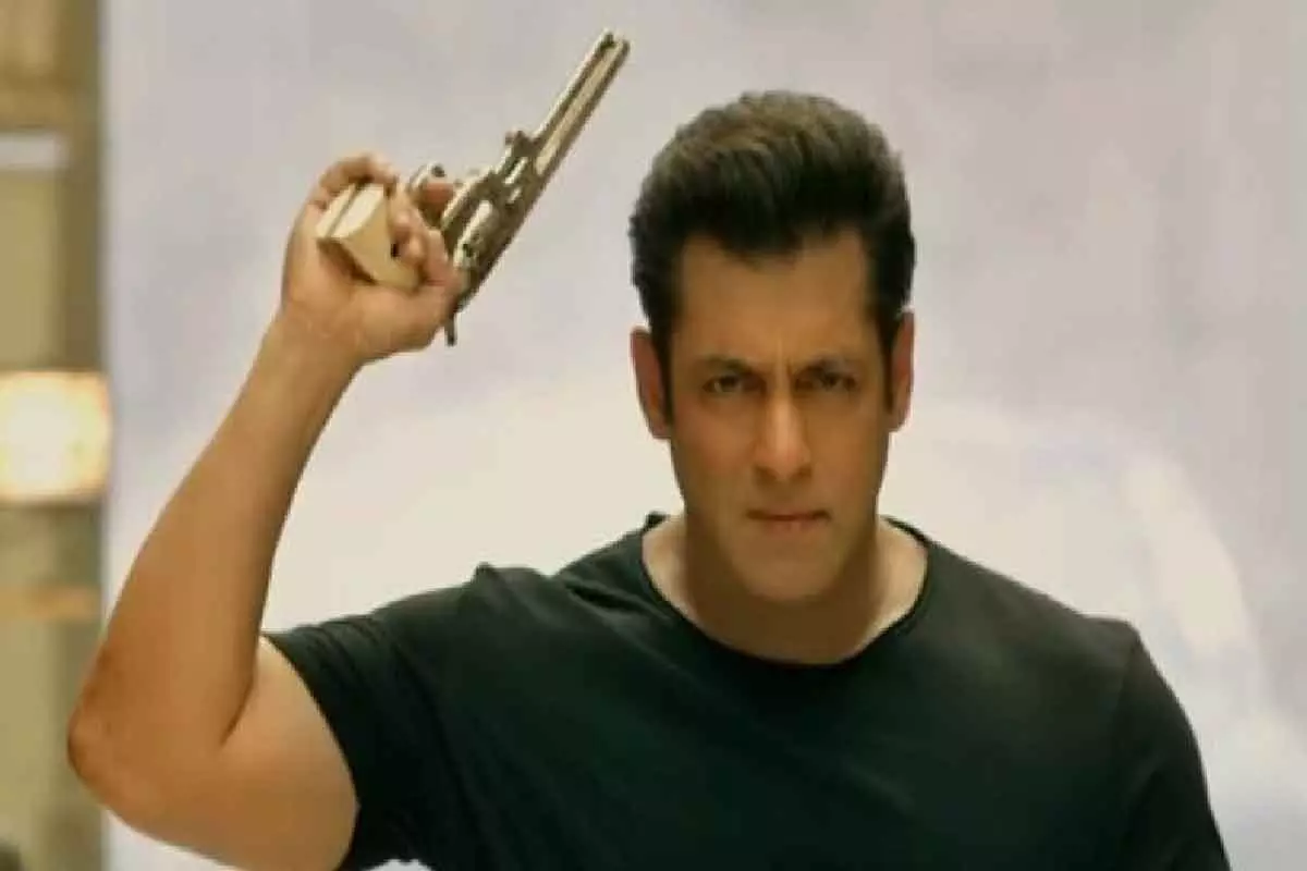 Mumbai Police Issue Gun License to Salman Khan