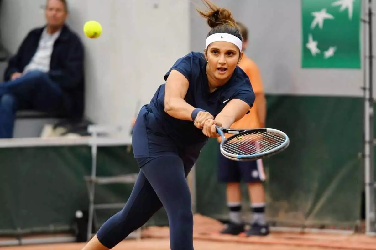 Sania Mirza Sail into Quarter Final of womens Doubles at Canadian Open