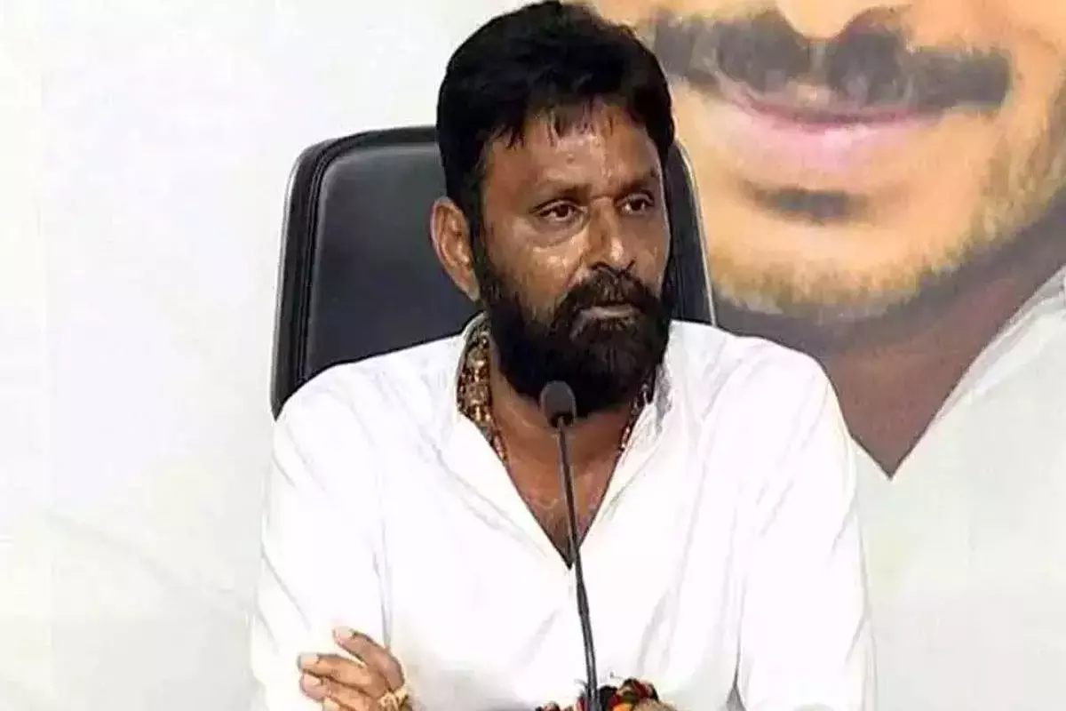 Kodali Nani Slams TDP Leaders On MP Madavs Video