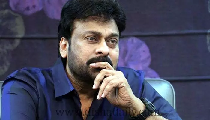 Chiranjeevi: కోట్లు విలువ చేసే స్థలాన్ని మెగాస్టార్ ఎందుకు అమ్ముకున్నాడో తెలుసా?