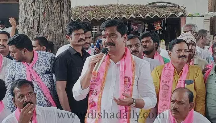 కారు గుర్తుపై రాజగోపాల్ రెడ్డి గెలిచిండు... మంత్రి వేముల ప్రశాంత్ రెడ్డి టంగ్ స్లిప్(వీడియో)