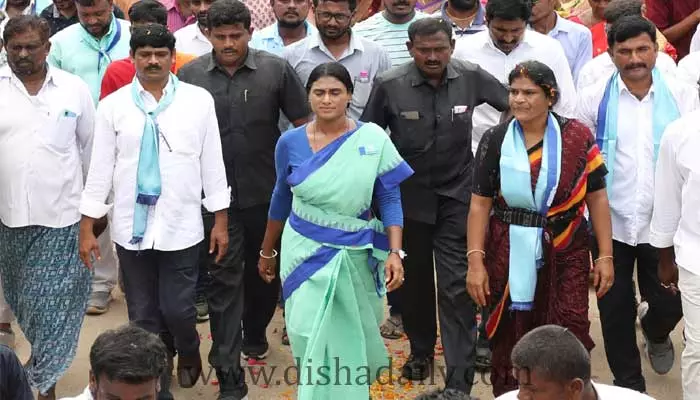 ప్రజలకు కేసీఆర్ మీద నమ్మకం పోయింది : వైఎస్.షర్మిల