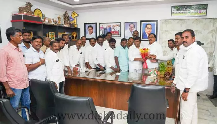 గ్రామాల అభివృద్ధికి నిధులు ఇవ్వండి