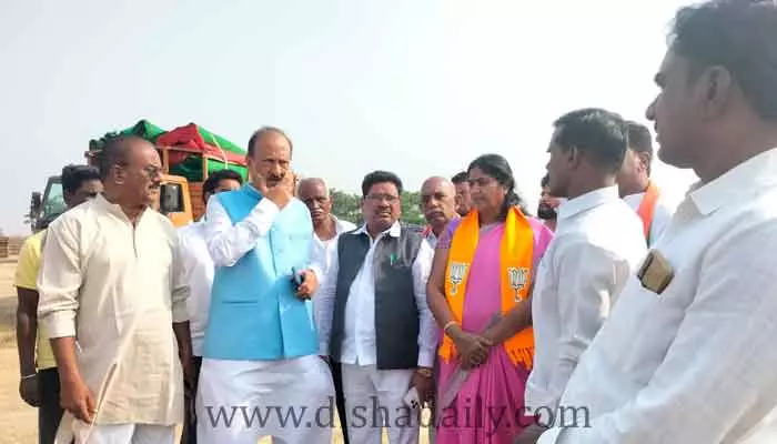 బహిరంగ సభ ఏర్పాట్లను పరిశీలించిన ఎంపీ: సొయం బాపురావు