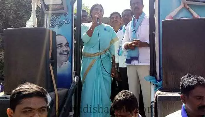 కేసీఆర్‌పై YS Sharmila సంచలన వ్యాఖ్యలు..