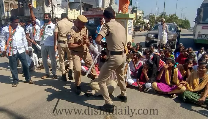 డిగ్రీ కళాశాల ఏర్పాటు మరిచిన కేటీఆర్