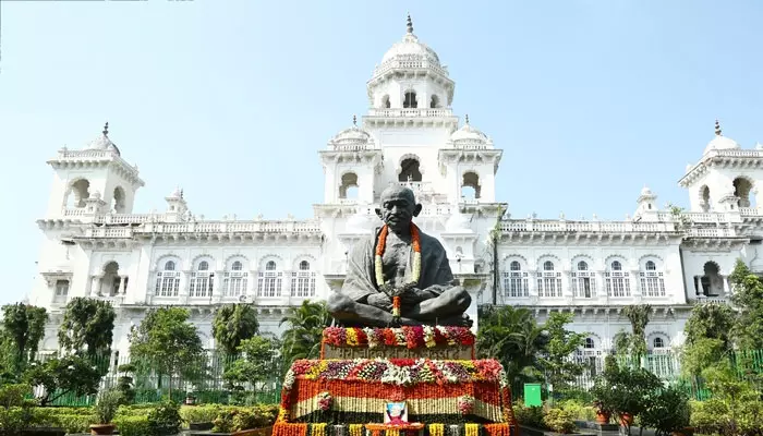 తెలంగాణ అసెంబ్లీ రేపటి వాయిదా.. ప్రకటించిన స్పీకర్ గడ్డం ప్రసాద్