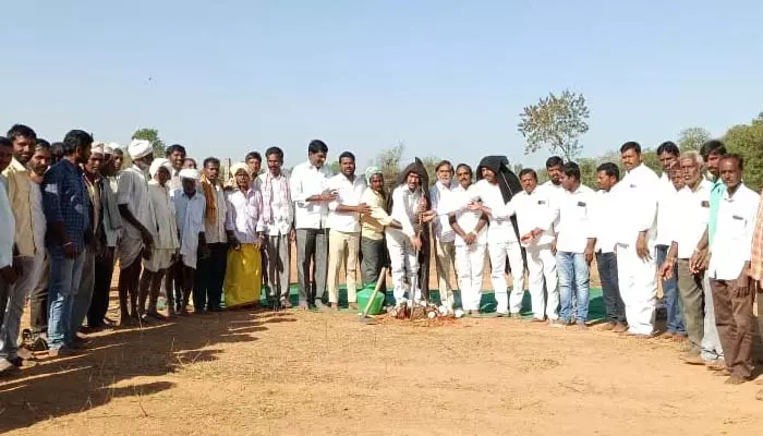 గొల్ల, కురుమల అభివృద్ధికి రాష్ట్ర ప్రభుత్వం కృషి: వంటేరు ప్రతాప్ రెడ్డి