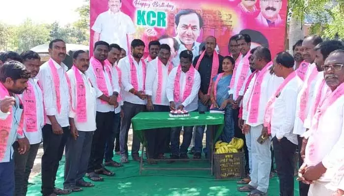 ఘనంగా సీఎం కేసీఆర్ జన్మదిన వేడుకలు