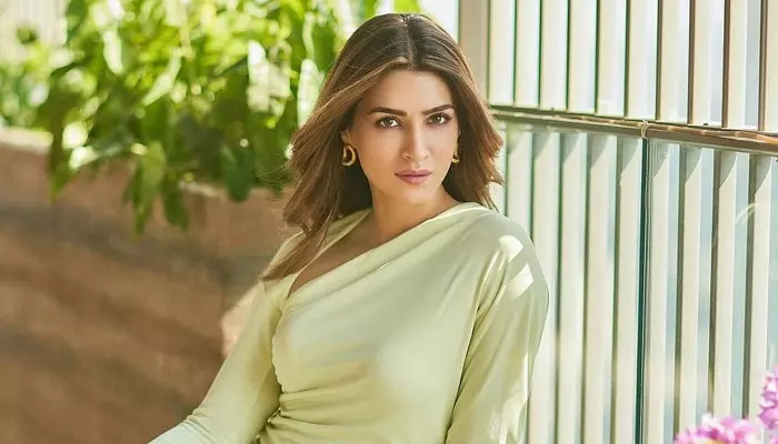 నిర్మాతగా మారిన Kriti Sanon.. ‘బ్లూ బటర్‌ఫ్లై ఫిల్మ్స్’ బ్యానర్‌ ప్రారంభం