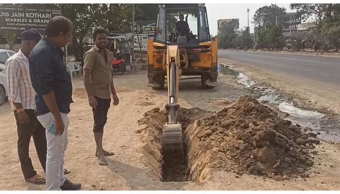 సంగారెడ్డి పరువుపోతోందంటూ.. మంత్రి హరీష్ రావు ఆగ్రహం