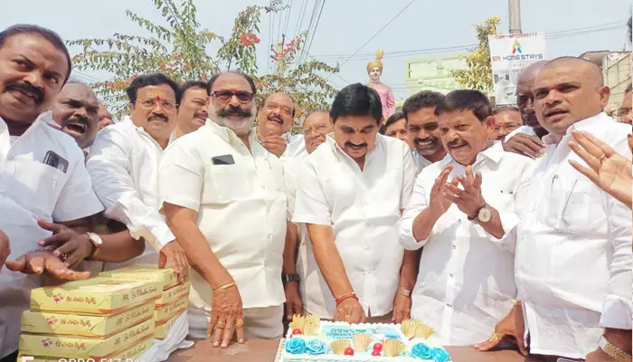 గ్లోబ‌ల్ ఇన్వెస్టర్స్‌ స‌మ్మిట్‌పై ఎల్లో మీడియా ఓర్చుకోలేక‌పోతోంది..!