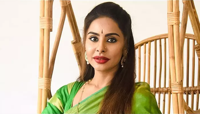 SRIREDDY: నెటిజన్లను కలవరపెడుతోన్న శ్రీరెడ్డి సూసైడ్ నోట్.. చివరికి చనిపోతుందా?