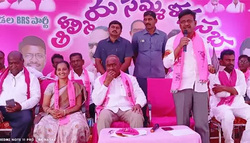 ఎన్నికల వేళ దొంగ సన్నాసులొస్తున్నారు : ఎమ్మెల్సీ, ఎమ్మెల్యే ఘాటు విమర్శ