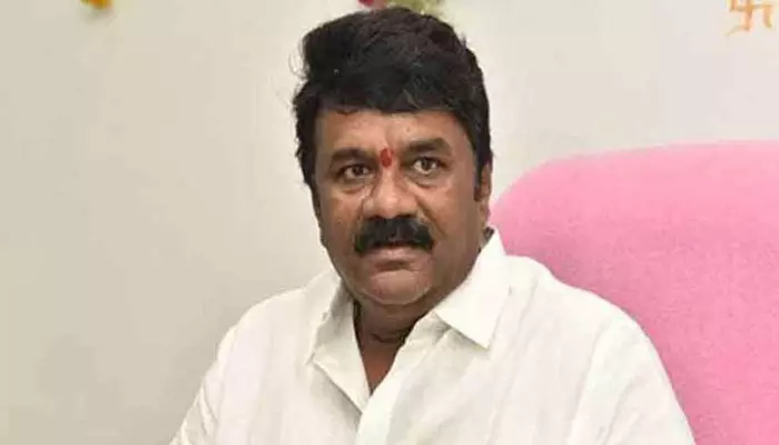 తలసాని కోటకు బీటలు?