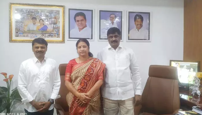 తమిళనాడు తరహాలో నోటిఫికేషన్ ఇవ్వాలి: రాష్ట్ర టైప్ రైటింగ్ అసోసియేషన్ డిమాండ్