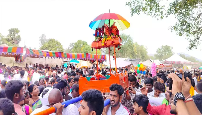 ఆలయంలో మార్మోగిన రామనామం