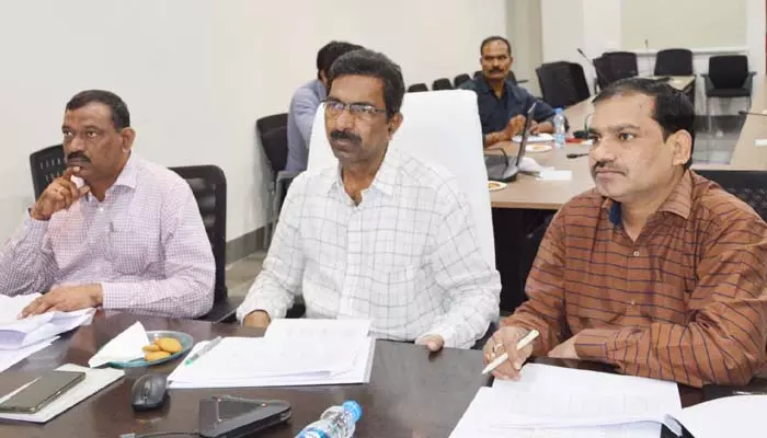 ఓటరు జాబితాలో తప్పులకు తావివ్వం: అదనపు కలెక్టర్ ఏనుగు నర్సింహారెడ్డి