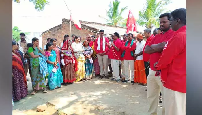 బీజేపీ మతోన్మాదాన్ని, ప్రజావ్యతిరేక విధానాన్ని తిప్పికొడదాం !