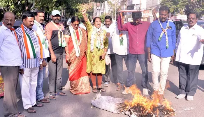 ఈటల రాజేందర్ అసత్య ఆరోపణలు మానుకోవాలి..