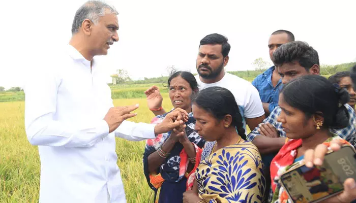 అధైర్య పడొద్దు. అండగా ఉంటా.. : హరీష్ రావు