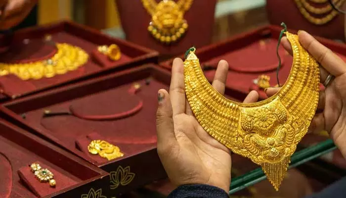 Gold Rate Today: మహిళలకు గుడ్ న్యూస్.. నేడు భారీగా తగ్గిన బంగారం ధరలు?