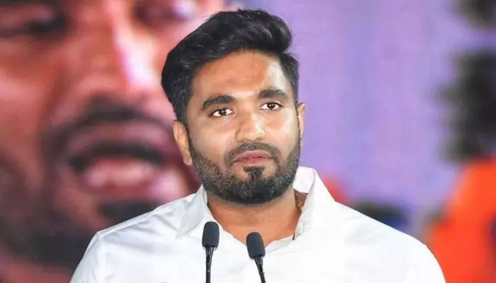 వెన్నుపోటు విషయాన్ని Jr. NTR గుర్తించాడు.. MP భరత్ సంచలన వ్యాఖ్యలు