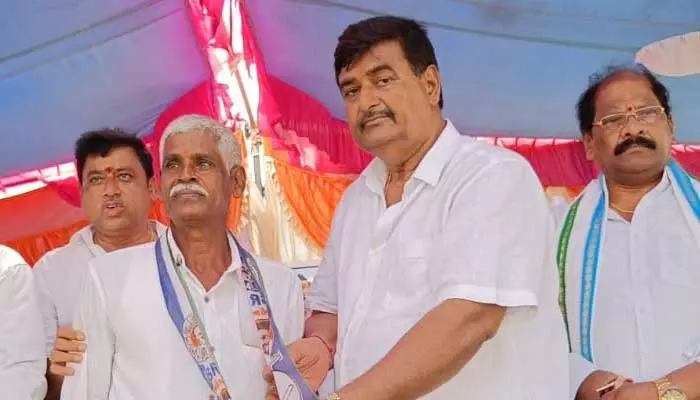 Srikakulam: చంద్రబాబుపై ధర్మాన కృష్ణదాస్ ఘాటు వ్యాఖ్యలు