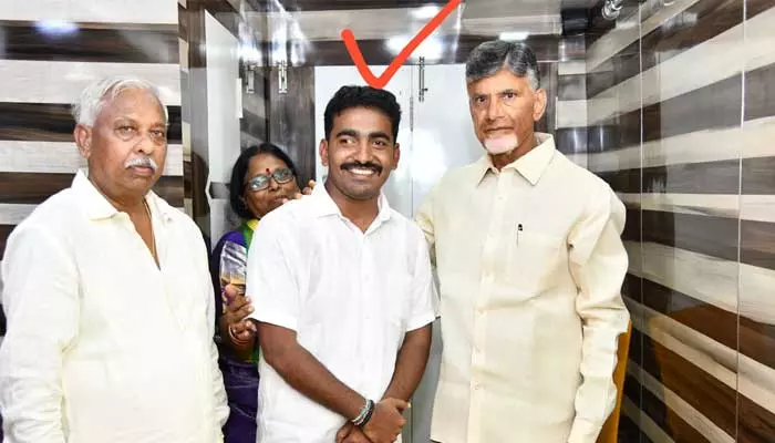 Visakha: మారుతున్న సమీకరణాలు.. టీడీపీ వైపు డిప్యూటీ సీఎం కుమారుడి చూపు..!