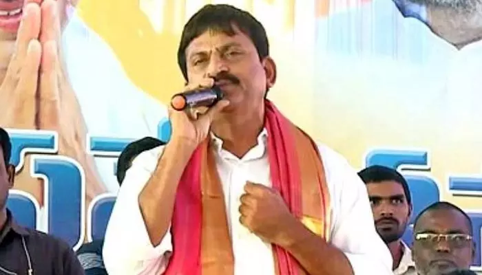 Khammam: పోలీసులపై కాంగ్రెస్ నేత పొంగులేటి ఘాటు వ్యాఖ్యలు