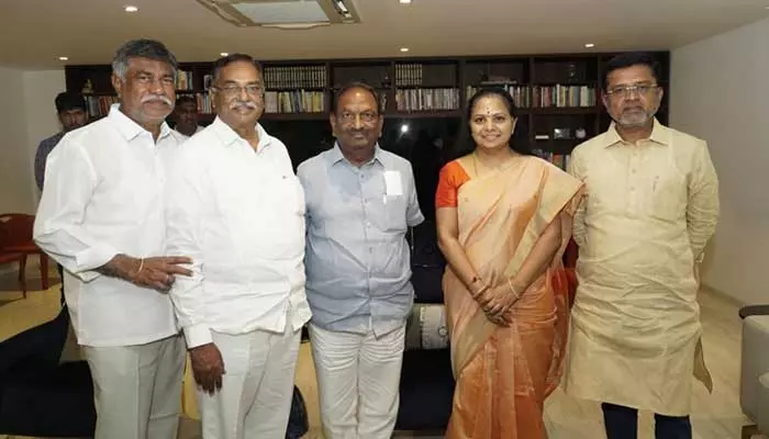 MLC Kavitha: ఆటో డ్రైవర్ల సమస్యల పరిష్కారానికి కృషి చేస్తా..