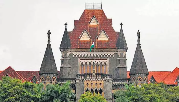 డ్రీమ్ గర్ల్ 2 రిలీజ్‌ను ఆపలేం : Bombay High Court