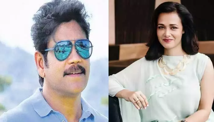 ఇష్టం లేకపోయినా Nagarjuna తో అలాంటి పనులు చేయిస్తున్న Amala