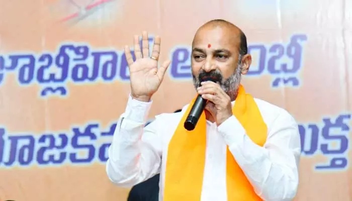 లిక్కర్ స్కామ్‌లో కవితకు నోటీసులు.. BJP విధానమేంటో తేల్చిచెప్పిన బండి సంజయ్