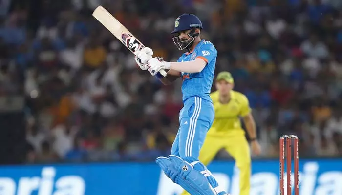 IND vs AUS 1st ODI: కేఎల్ రాహుల్‌ హాఫ్ సెంచరీ.. భారత్‌ విజయం