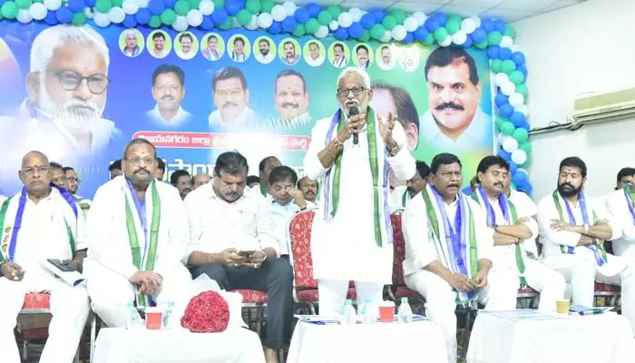 Yv Subbareddy: జగన్ ప్రభుత్వంపై దుష్ప్రచారాన్ని తిప్పి కొట్టాలి