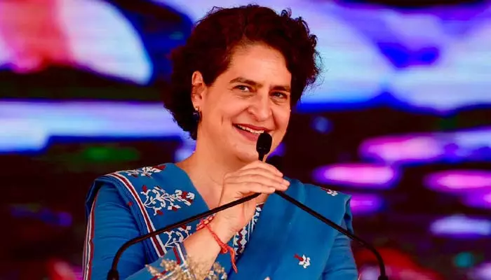 మళ్లీ అధికారంలోకి వస్తే కులగణన : Priyanka Gandhi