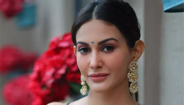 Amyra Dastur