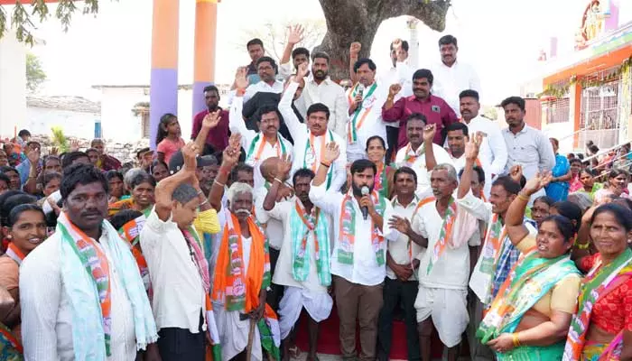 నేను పార్టీ మారితే ఉరి తీయండి : మనోహర్ రెడ్డి